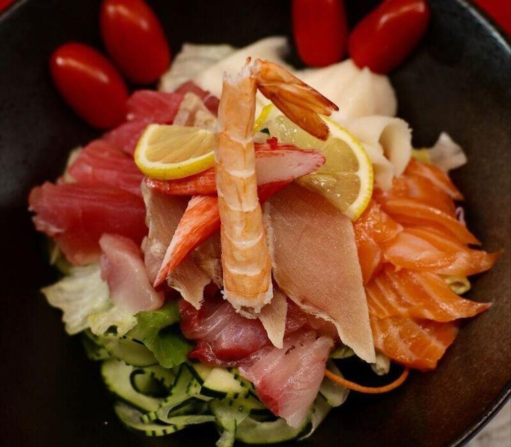Chirashi Sushi